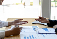 What’s the Difference Between a Bookkeeper and an Accountant?